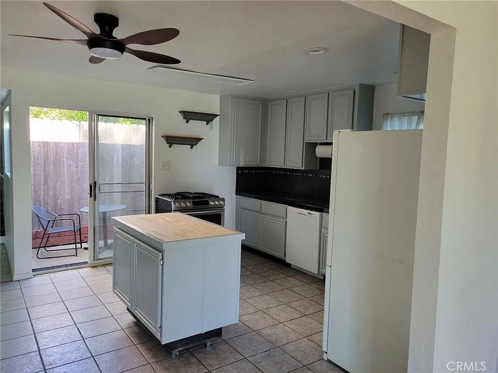 4 bed, 1872 sqft, $6,500 — Photo 3