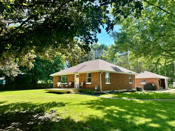 353 N Main St, Woodland, MI 48897