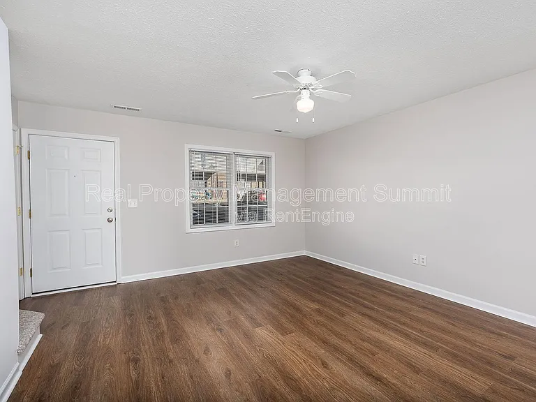 1009 Seth Drive — Photo 44