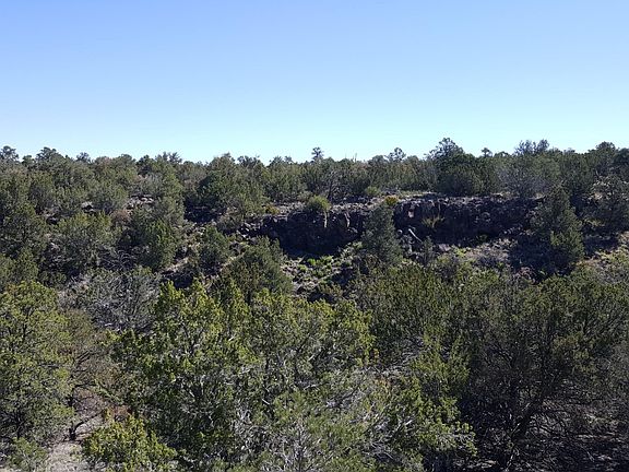 2nd image of 172 E Hualpai Trl