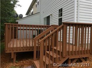 693 Rock Lake Gln, Fort Mill, SC 29715