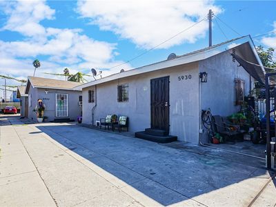 5930 Denver Ave, Los Angeles, CA, 90044
