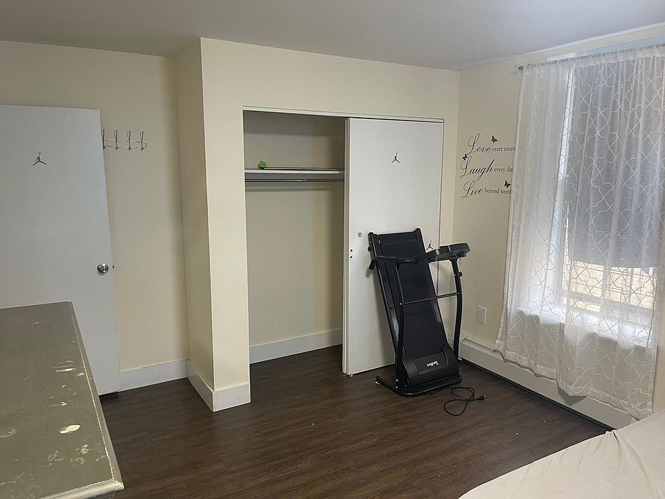 1st image of 589 W 215th St #A