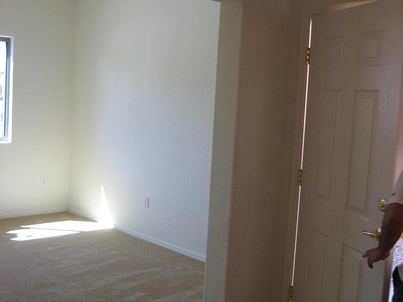 5th image of 8409 S Gupta Dr