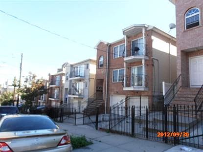2nd image of 61 Crawford St