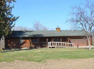 19 Jefferson Dr, Zumbrota, MN 55992