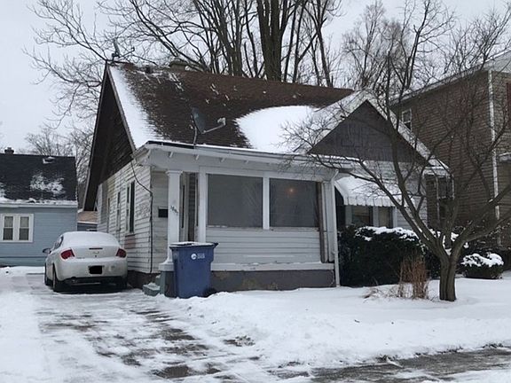 3rd image of 1802 Jerome Ave SW
