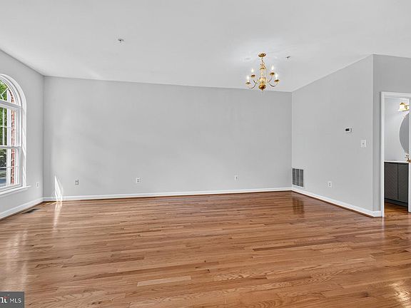 5th image of 8010 Homefield Dr