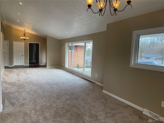 4th image of 519 Elm Grove Dr