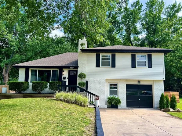 9309 W 76th Ter, Overland Park, KS 66204