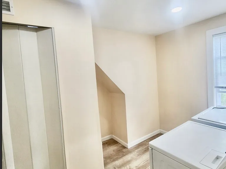 3555 Lossing St #B — Photo 21