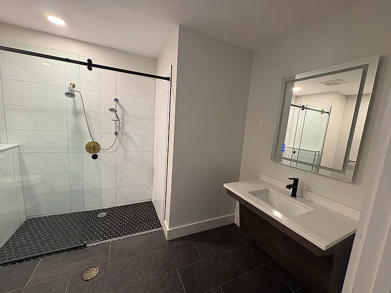54 Union St #109 — Photo 6