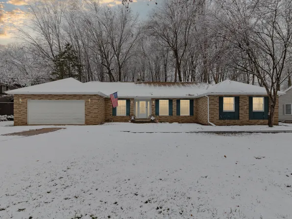 1870 Oakland Dr, Mount Pleasant, MI 48858