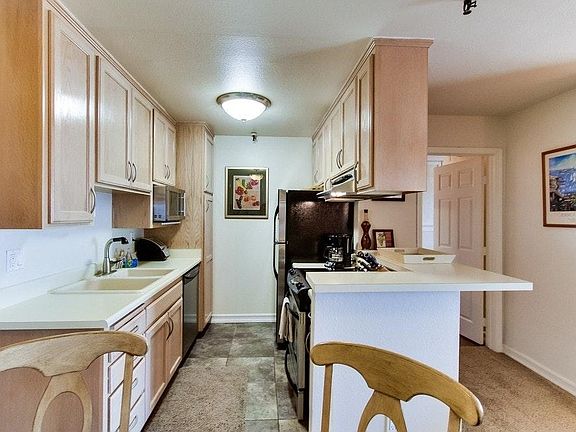 4th image of 3991 Crown Point Dr #17