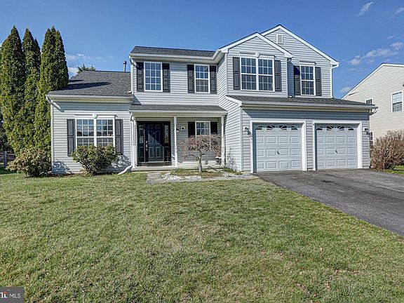 4th image of 541 Diamond Dr