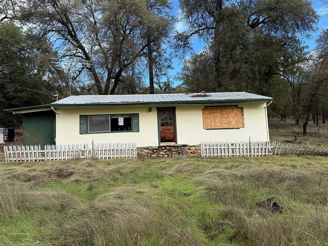 9019 Sheep Ranch Rd photo 1