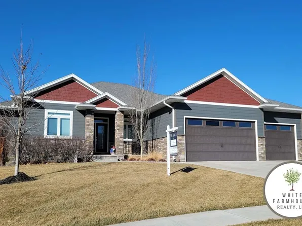 2000 Claycomb Rd, Wayne, NE 68787