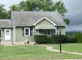 420 Lehigh Gap St, Walnutport, PA