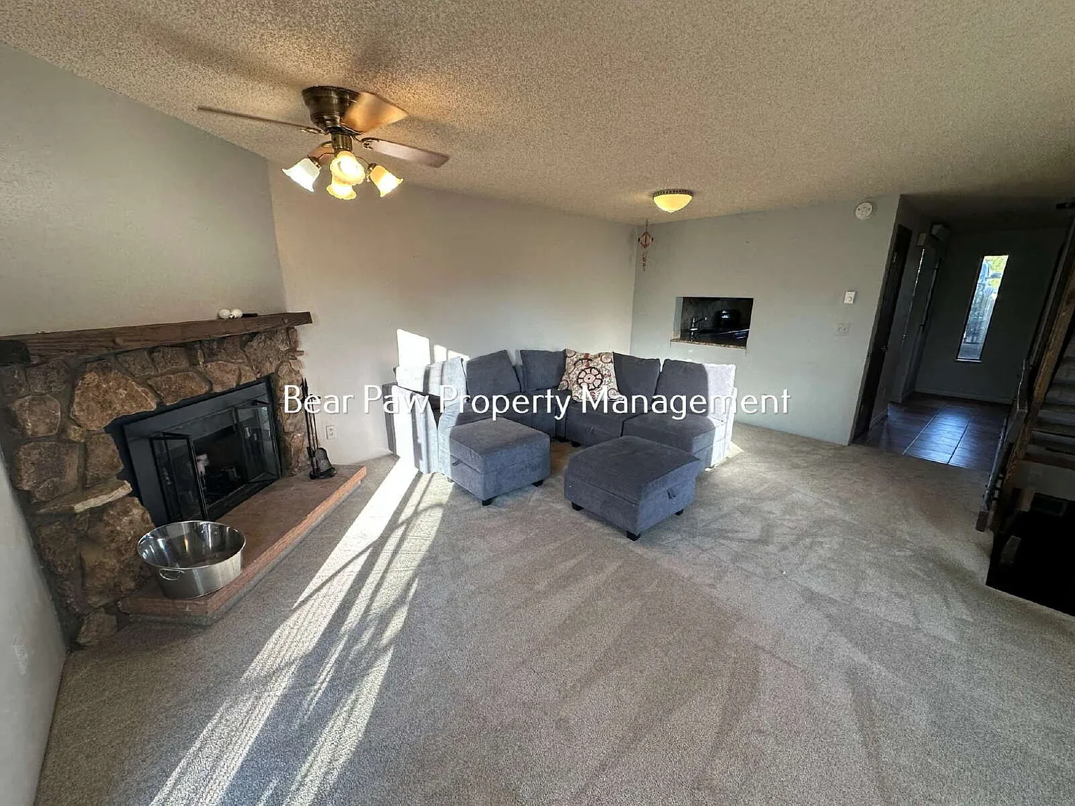 4 bed, 2.5 bath, 1604 sqft, $3,500 — Photo 2