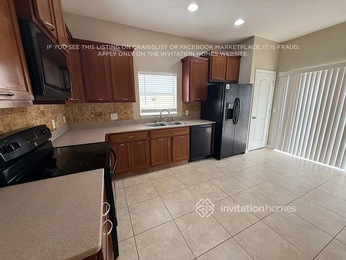 13161 Sapphire Falls Ln Orlando, FL 32824 — Photo 4