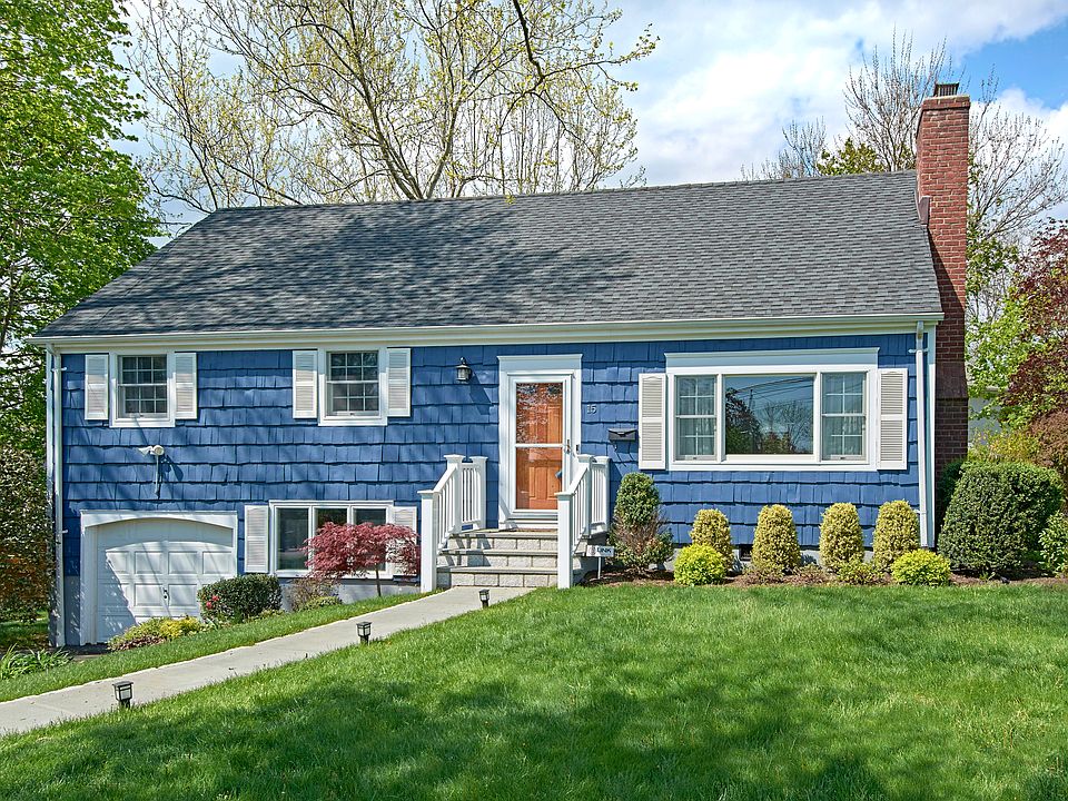 1st image of 15 Burdsall Dr