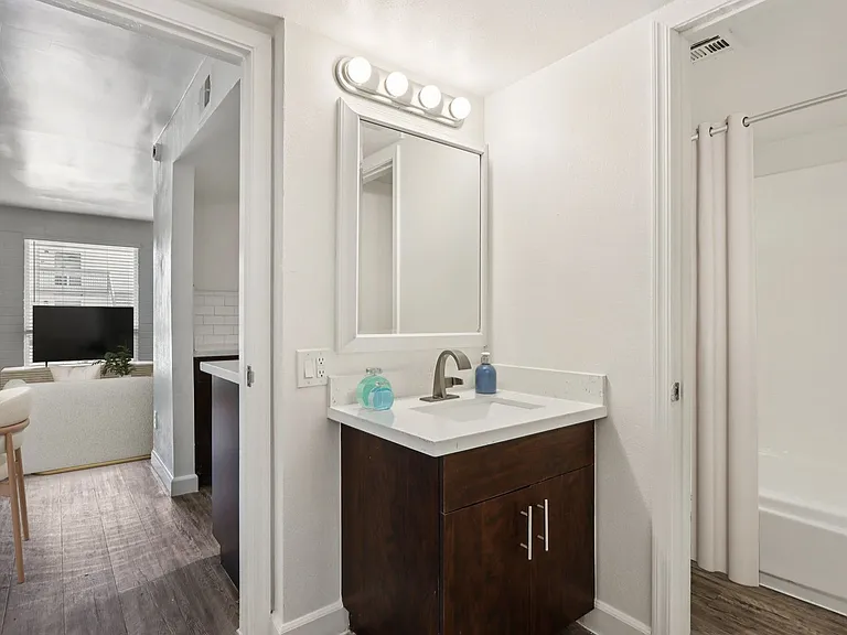 The Wexler Apartments — Photo 53