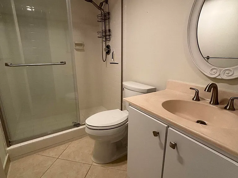 555 Oaks Ln #309 — Photo 15