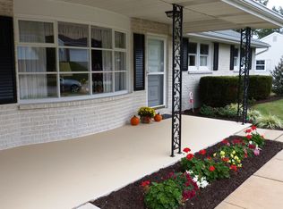 130 Maylyn Ave, Dallastown, PA 17313