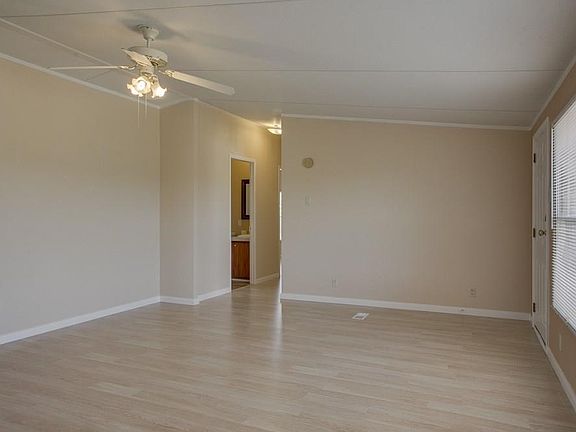 3rd image of 6058 Clayson Ct