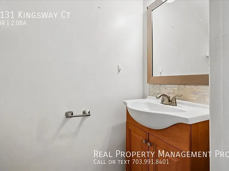 8131 Kingsway Ct — Photo 13