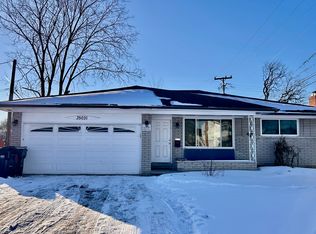 35031 Cavant Dr, Sterling Heights, MI 48310