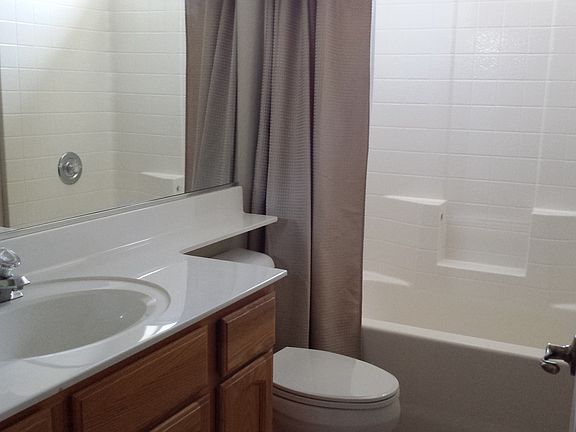 4th image of 2978 Maverick Dr