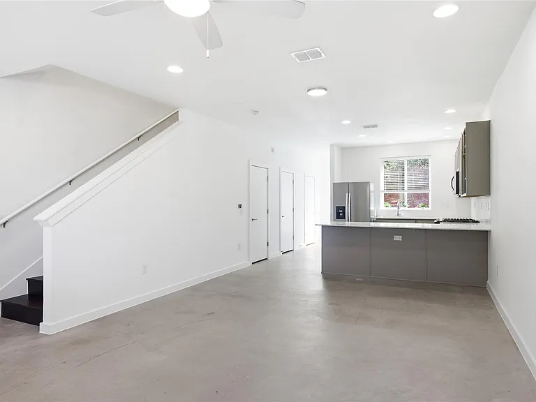 814 N Bluff Dr #74 — Photo 11