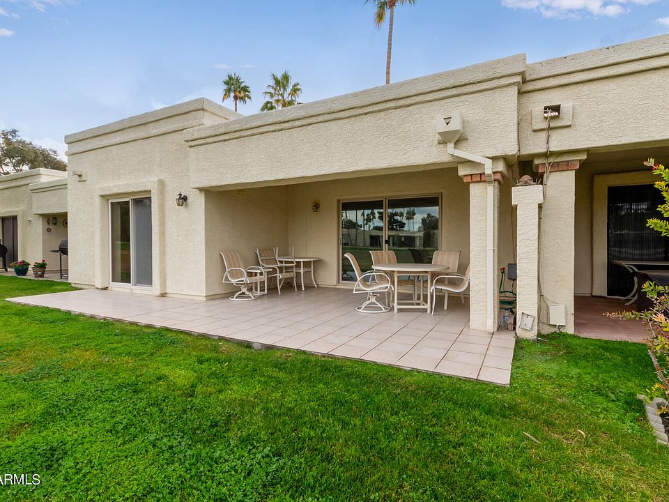1st image of 620 S SAGUARO Way