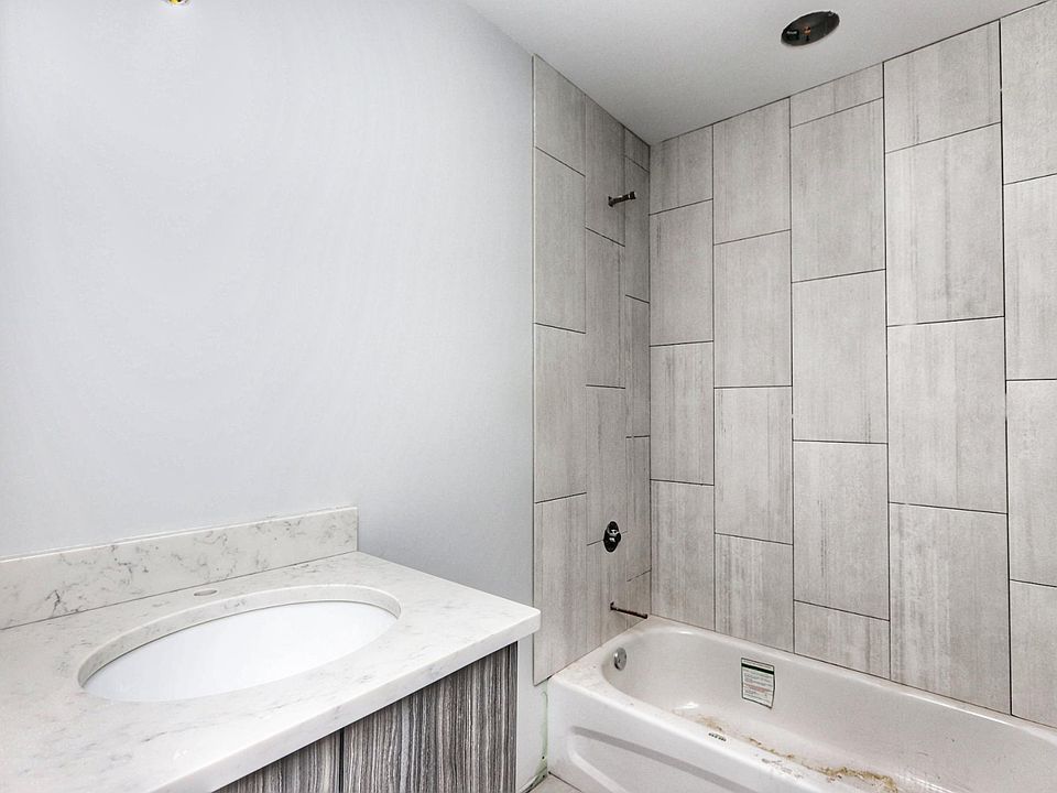1st image of 2626 N Rockwell St #2nd