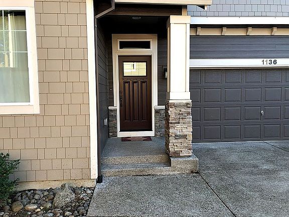 3rd image of 1136 SE 47th Ct
