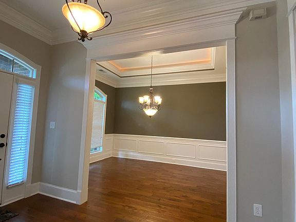 4th image of 216 Heritage Mill Dr