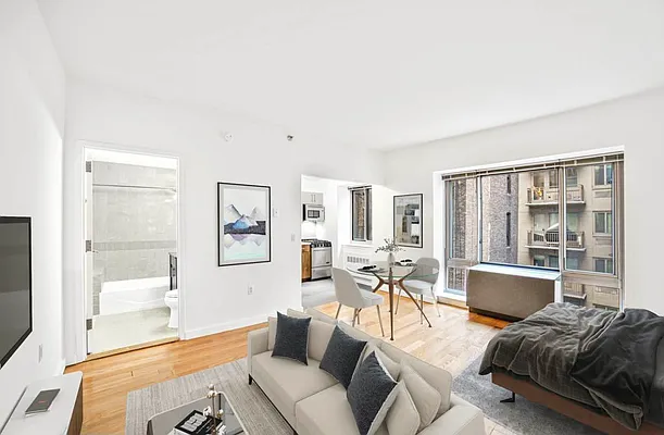 Rented by REAL New York | media 9