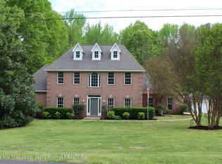 3711 Magnolia Ln, Nesbit, MS 38651