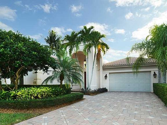 Home For Sale In Broken Sound