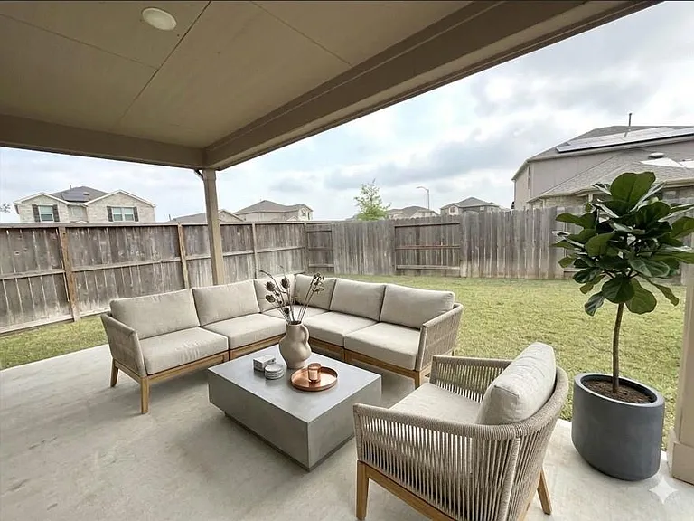 1301 Tan Gable Ln — Photo 31