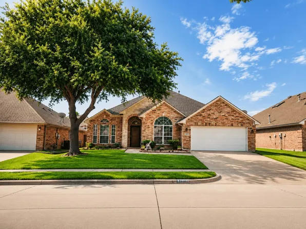 2502 Morningstar Ln, Arlington, TX 76001
