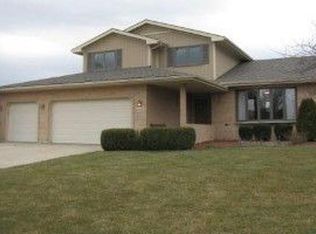 20546 S Hunter Dr, Frankfort, IL 60423