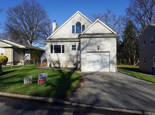 105 Bache Pl, Dunellen, NJ 08812