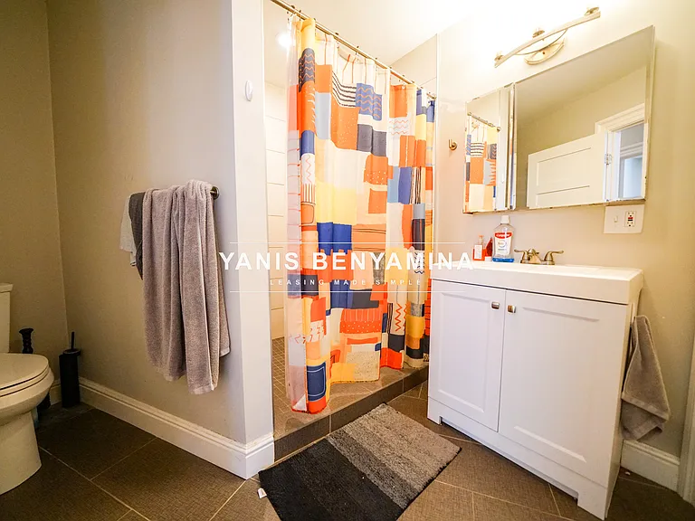 33 Portsmouth St #1 — Photo 10