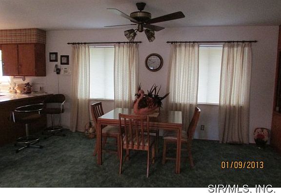 3rd image of 139 Grand Ave