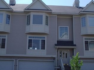 2471 Eagle Trace Ln, Woodbury, MN 55129