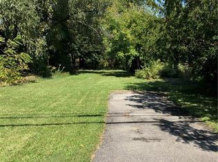 2560 Lyell Rd, Rochester, NY 14606