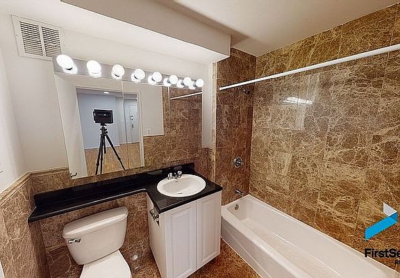 5th image of 284 Mott St APT 9L