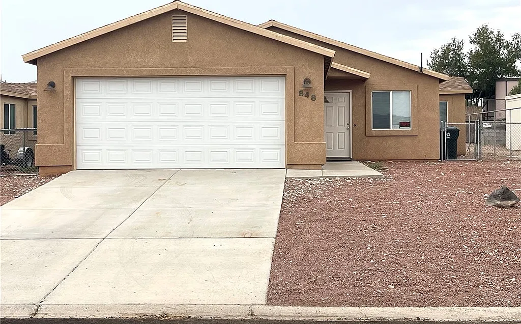 3 bed, 2.0 bath, 1144 sqft, $1,450 — Photo 1